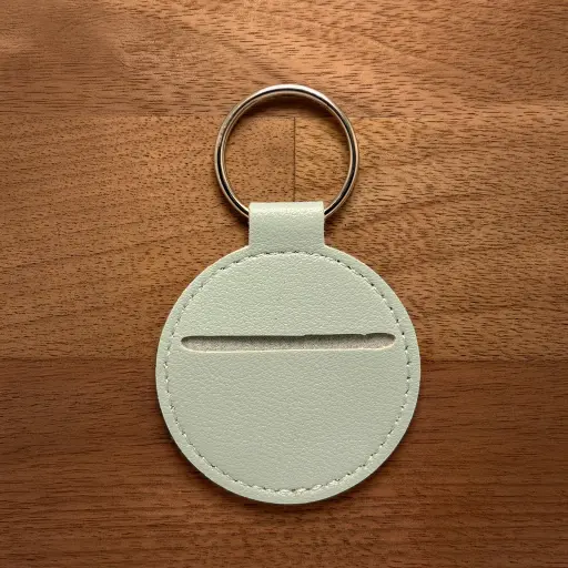 Schlüsselanhänger mit QR-Code & Tracker-Fach in Mint